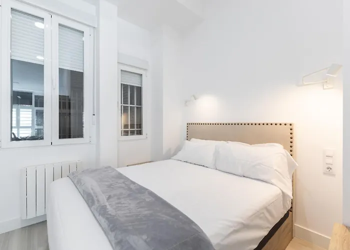 Moncloa Apartment, Con Parking Opcional